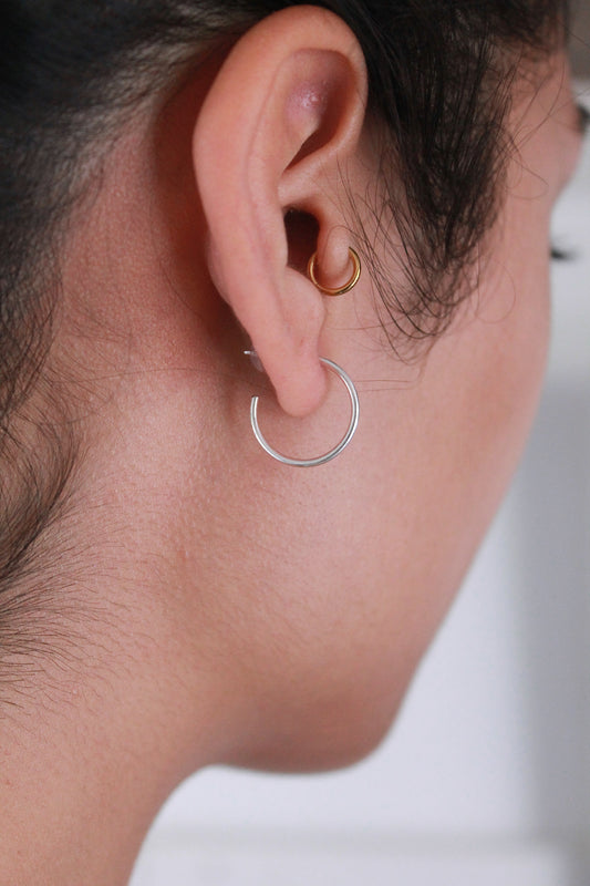 Scarlett Round Hoops