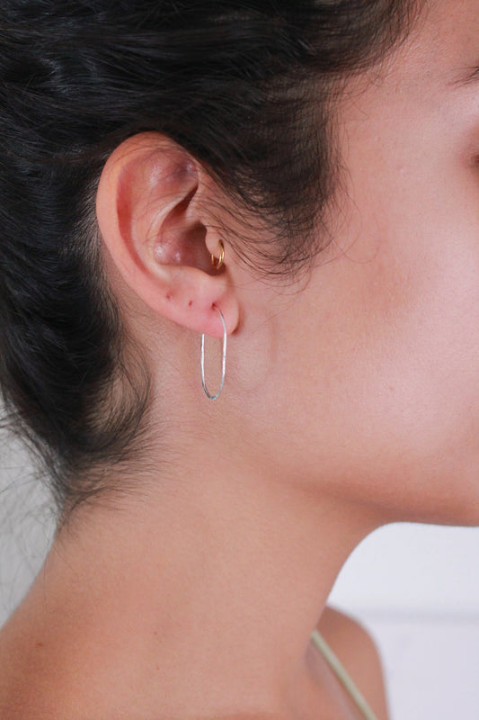 Darby Midi Hammered Hoops