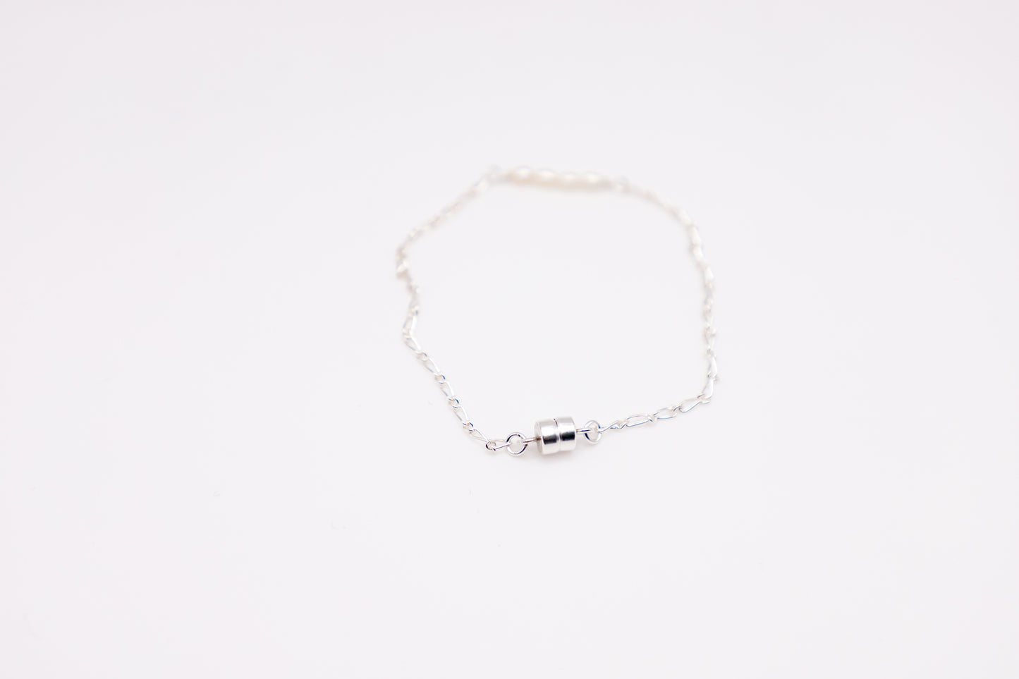 Wren Pearl Bar Bracelet