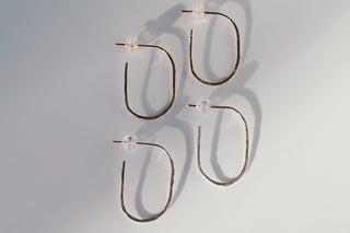 Darby Midi Hammered Hoops