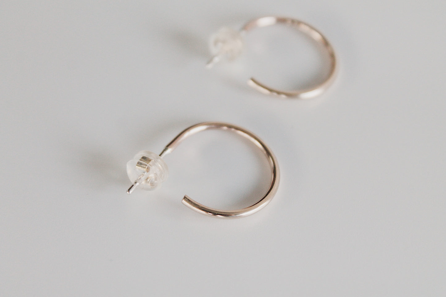 Scarlett Round Hoops