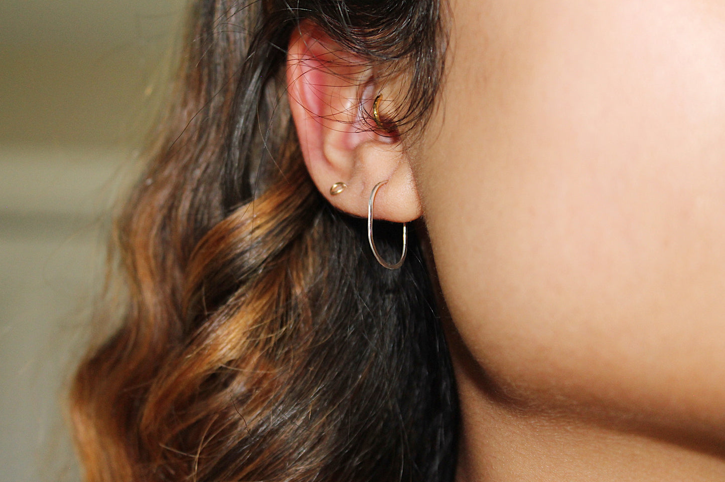 Darby Mini Hammered Hoops