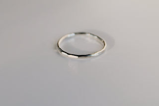 Raven Hammered Band Ring